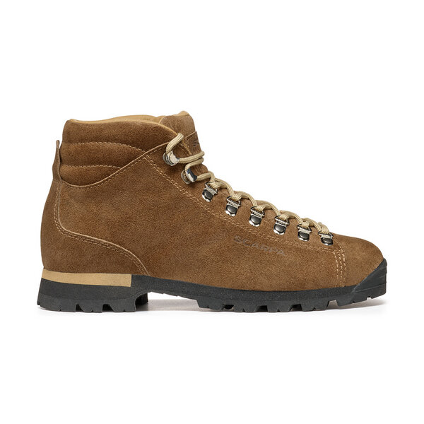 Scarpa PRIMITIVE Reinterprets the tradition style in a modern key Affare Del Giorno