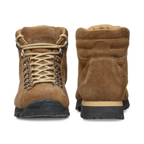 Scarpa PRIMITIVE Reinterprets the tradition style in a modern key Affare Del Giorno
