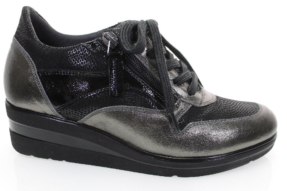 Soffice Sogno Sneaker in pelle con lacci e zip Nuova