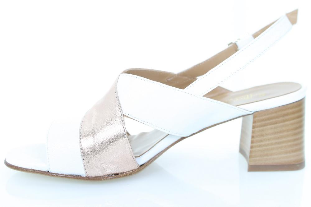 Soffice Sogno Sandalo in pelle tacco cuoio Offerta