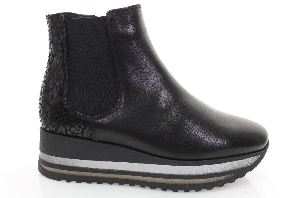 Soffice Sogno Stivaletto in pelle con elastico In vendita