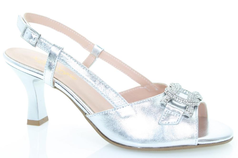 Soffice Sogno Sandalo elegante in pelle laminata In Vendita