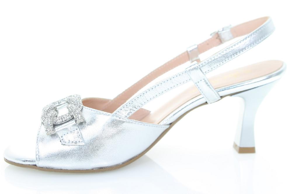 Soffice Sogno Sandalo elegante in pelle laminata In Vendita