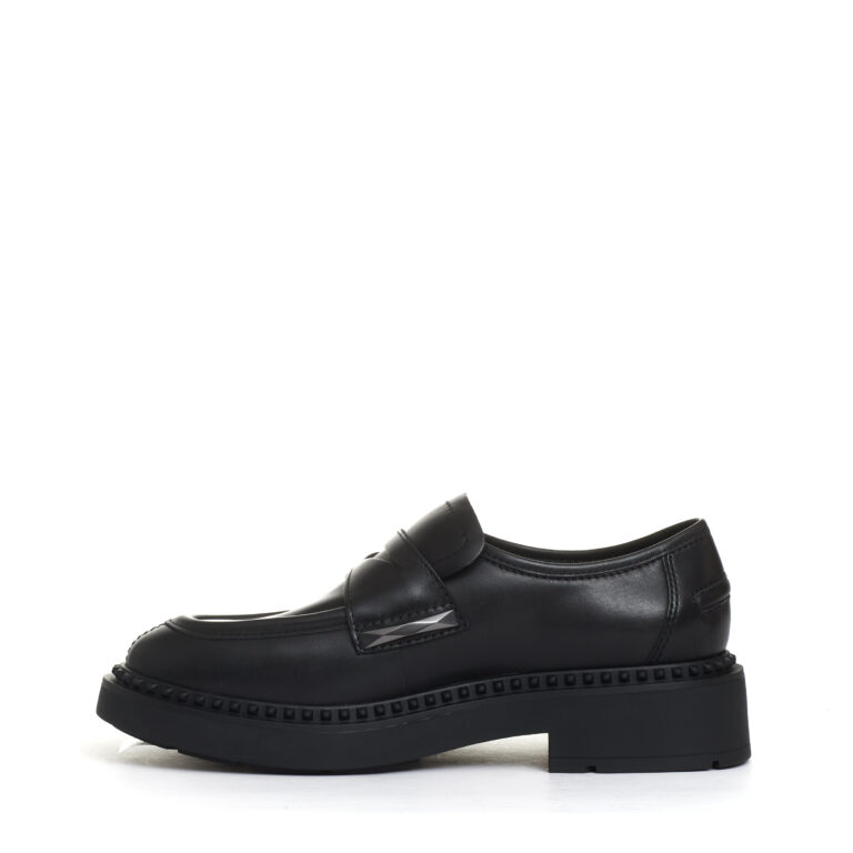 Sorelle Perego mocassino pelle nero con borchia Moda