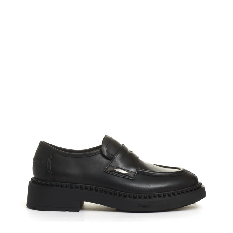 Sorelle Perego mocassino pelle nero con borchia Moda