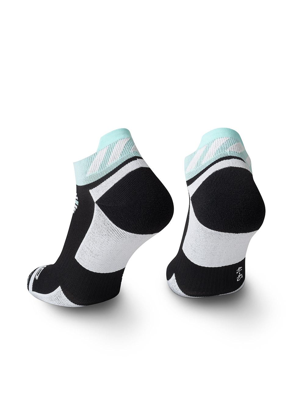 Spaio SPAIO CALZINI DA CORSA RUNNING 02 BLACK/LIGHT BLUE/WHITE Latest fashion