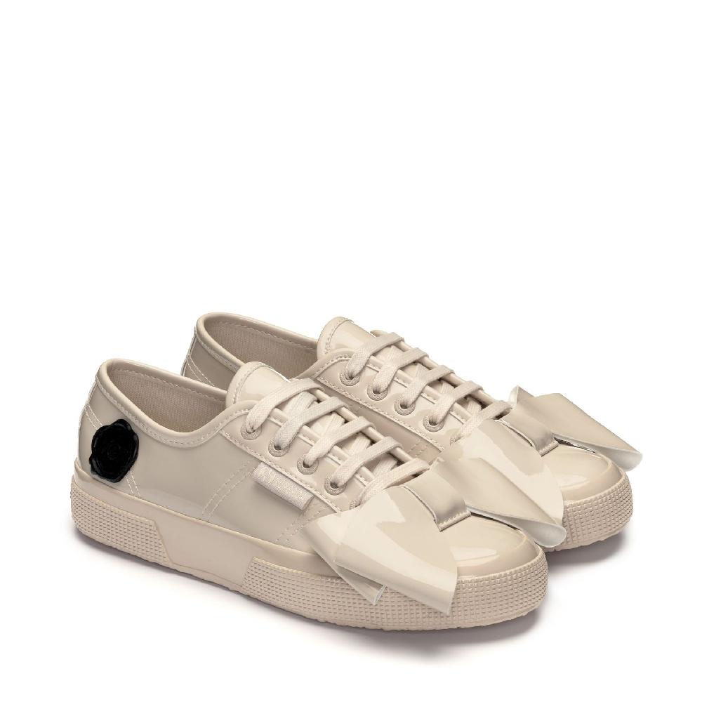 Superga 2750 VEGAN PATENT MATERIALBEIGE Offerta temporanea