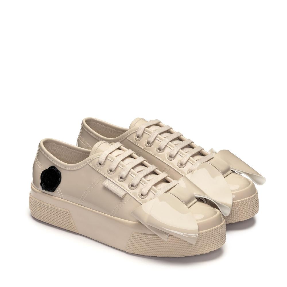 Superga 2740 PLATFORM VEGAN PATENT MATERIALBEIGE Offerte esclusive