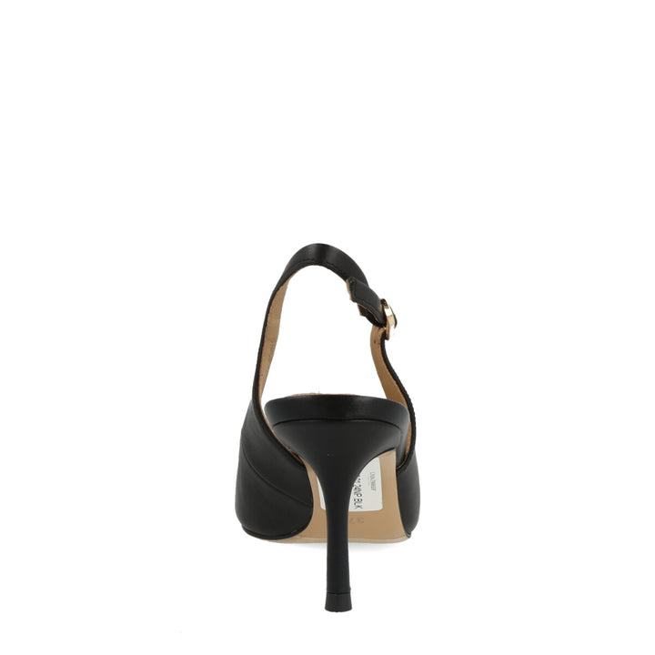 Uma Parker Chanel in Nappa Nero Italy