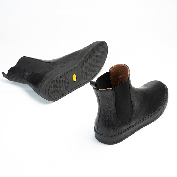 Via Mercanti Arturo Dollaro Black - Stivaletti Beatles sportivi da uomo. – VIAMERCANTI Presa